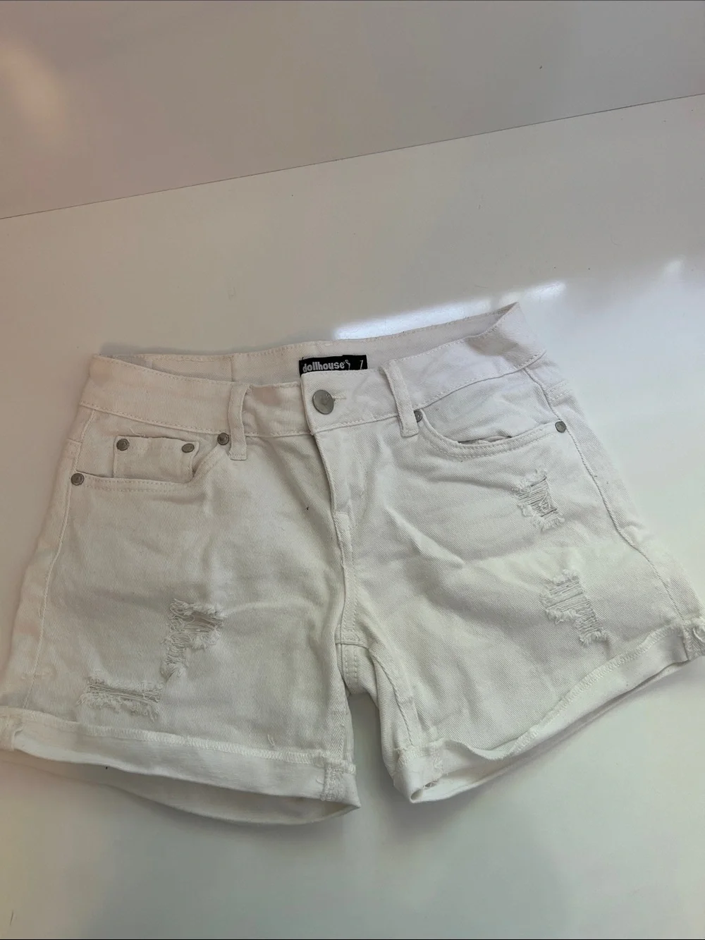 Dollhouse “Dylan” White Distressed Denim Juniors Shorts Size 1